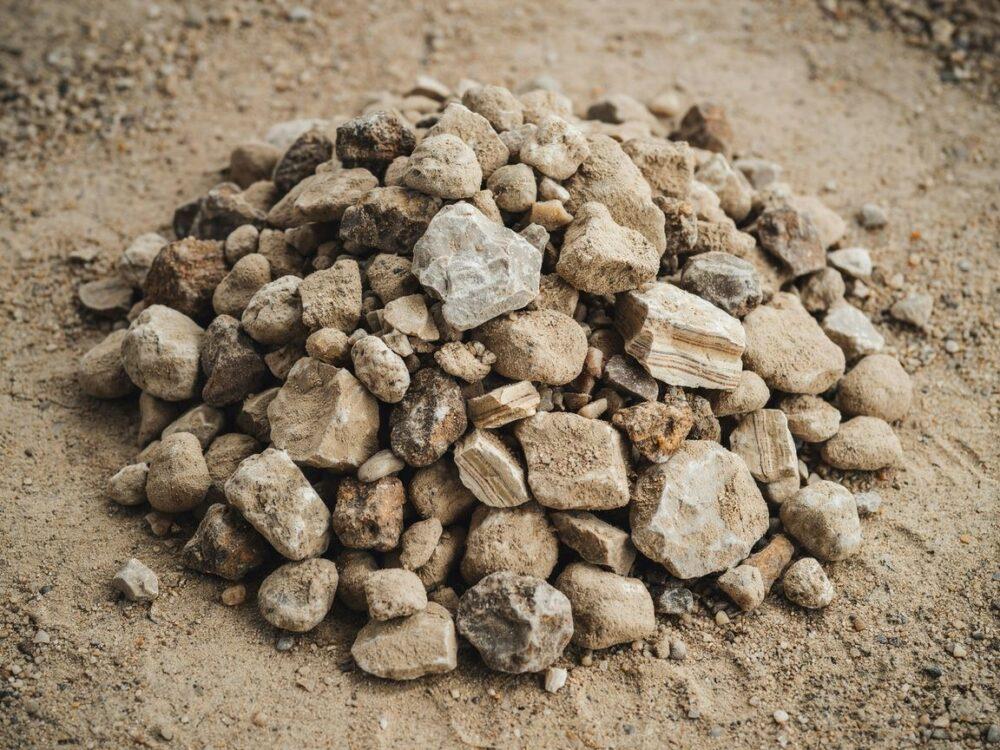 beton mieszany z żwirem